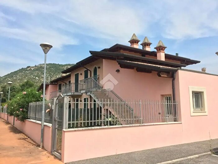 Appartamento quadrilocale in vendita in Via S Pellico, Mazzano
