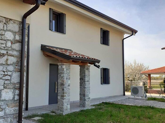 Appartamento con 6 locali in affitto in Centro, Aiello del Friuli