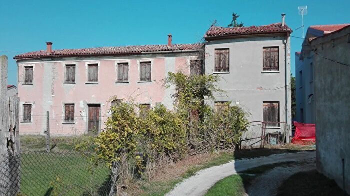 Casa in vendita in Via Masin, Rovigo