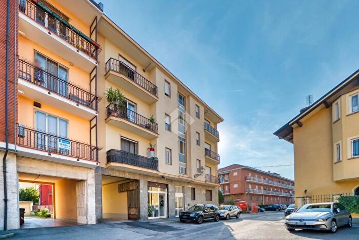 Appartamento trilocale in vendita in Via dei Mulini, Orbassano