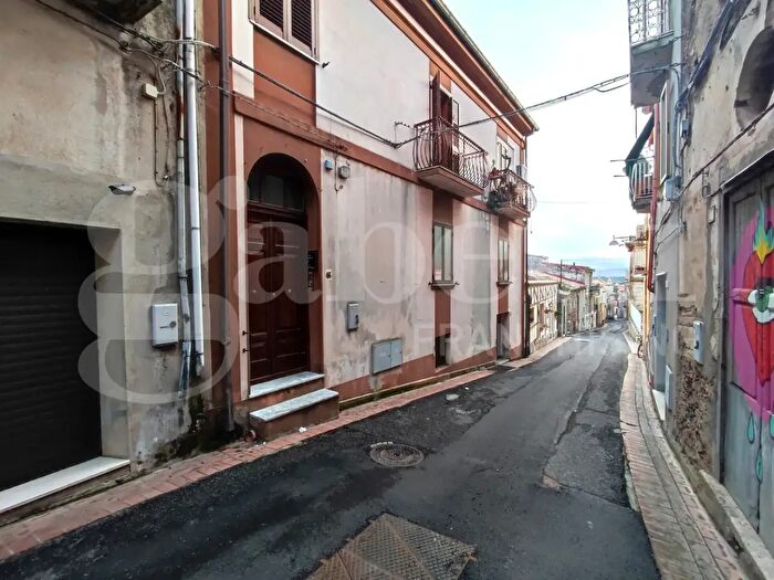 Appartamento quadrilocale in vendita in Via Giuseppe Garibaldi, Marcellinara