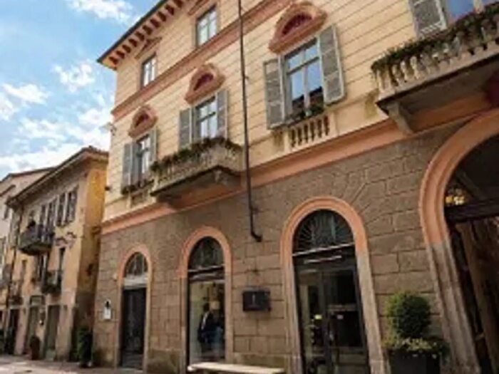 Appartamento con 6 locali in vendita in Via Vittorio Emanuele II, Chieri
