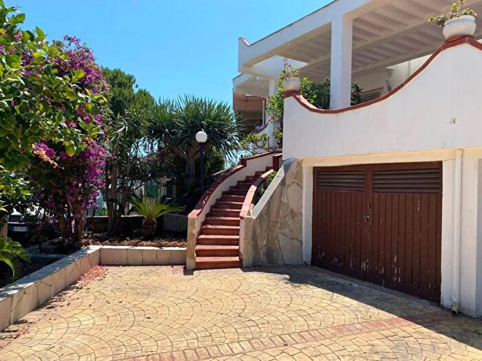 Casa con 5 locali in affitto in Urb Complesso Dei Lentinesi Costa Saracena Castelluccio, Costa Saracena Castelluccio, Augusta