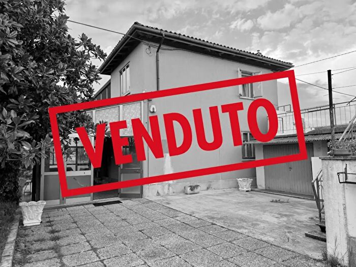 Casa con 5 locali in vendita in Torviscosa