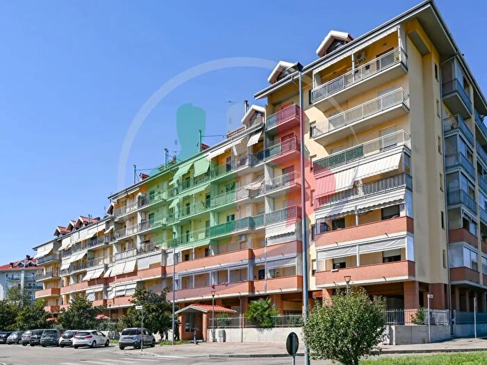 Appartamento trilocale in vendita in Via Oristano, Nichelino