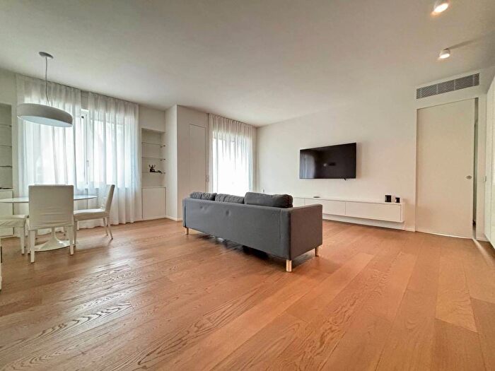 Appartamento bilocale in affitto in Via degli Odescalchi, San Siro, Milano