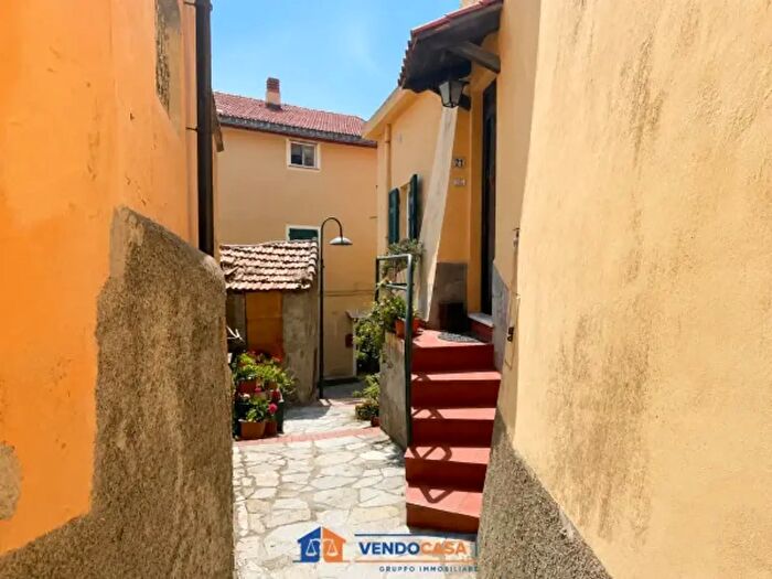 Casa trilocale in vendita in Via Vico Chiuso, Bergeggi