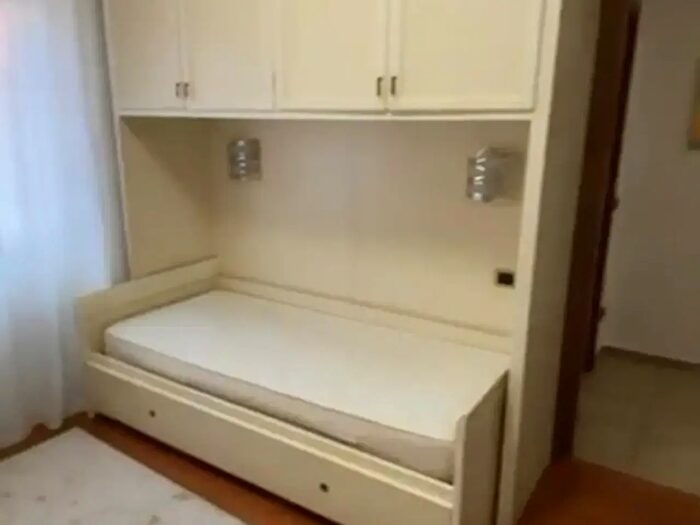 Appartamento trilocale in affitto in Via Bruno Buozzi, Corsico