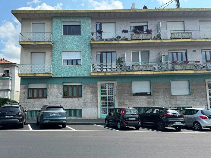 Appartamento con 5 locali in affitto in Strada al Traforo di Pino, Torino
