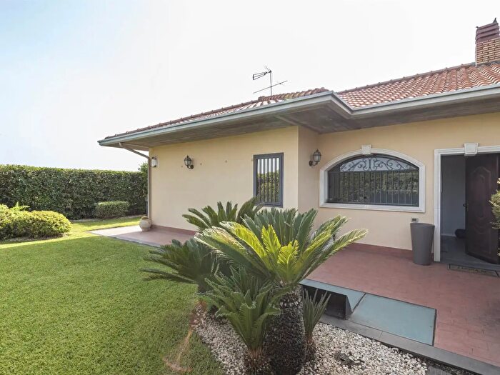 Casa con 5 locali in vendita in Via Trieste, Mascalucia