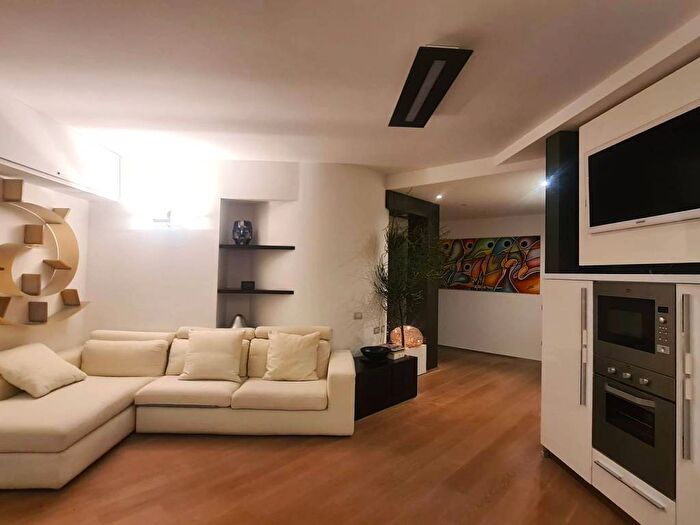 Appartamento in affitto in Villa Aprica, Como