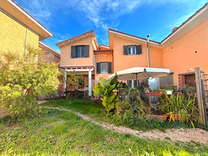 Casa trilocale in vendita in Via Giovanni Segantini, Genzano Di Roma