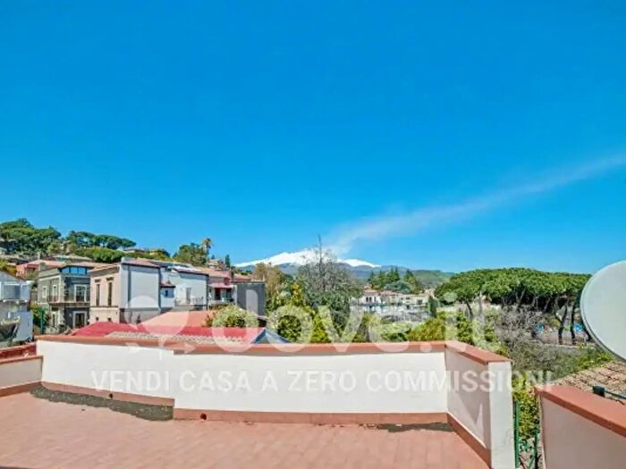 Casa con 5 locali in vendita in Vicolo Alessandro Manzoni, Trecastagni