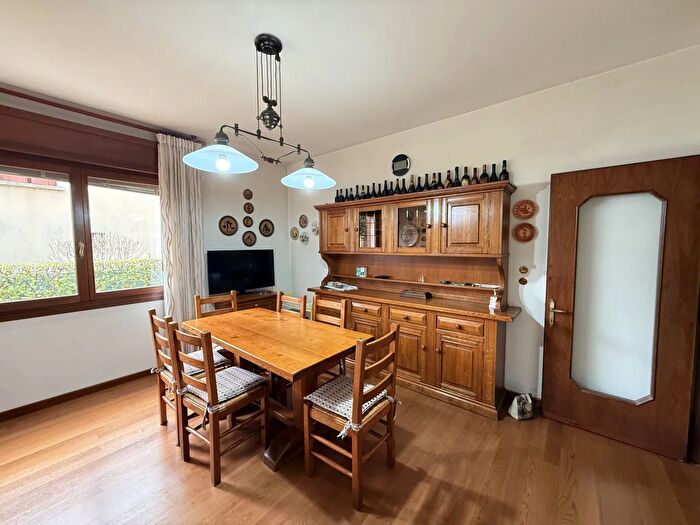 Casa con 6 locali in vendita in Via Arturo Toscanini, Padova