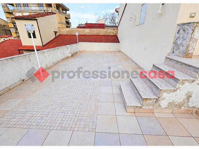 Appartamento con 5 locali in vendita in Livorno