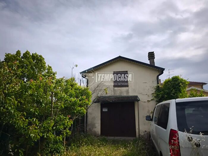Casa bilocale in vendita in Budrio
