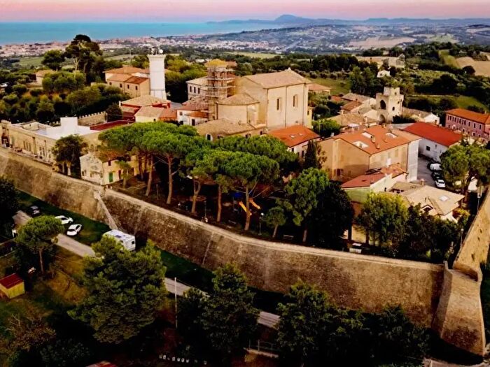 Appartamento quadrilocale in vendita in Via dei Capuccini, Senigallia