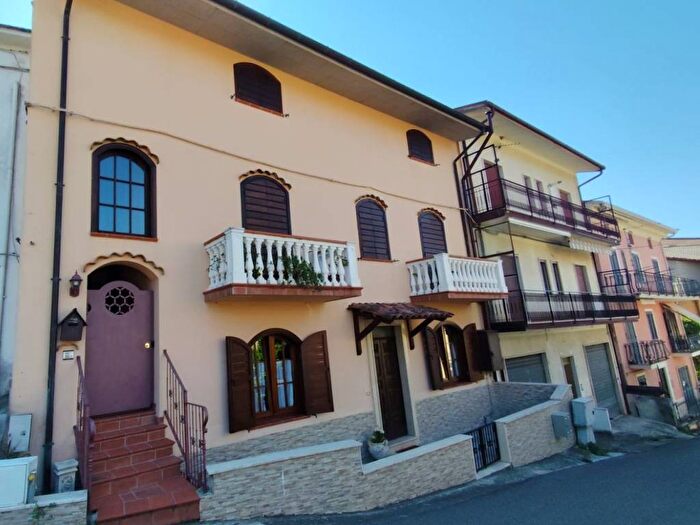 Appartamento con 5 locali in affitto in Via Circonvallazione, Vallerotonda