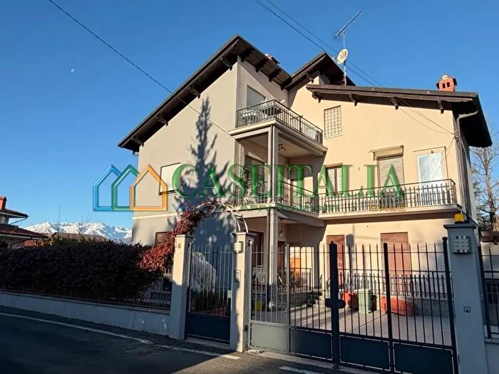 Appartamento trilocale in vendita in Via Barrera, Rosta