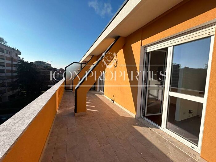 Appartamento bilocale in affitto in Via Andrea Maffei, Montenero, Milano