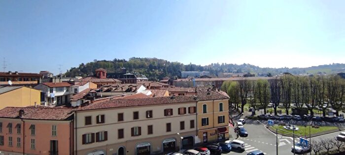 Appartamento trilocale in vendita in Piazza Roma, Tortona