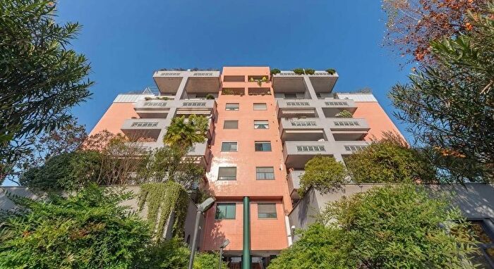 Appartamento bilocale in affitto in Via Arcivescovo Romilli, Corvetto, Milano