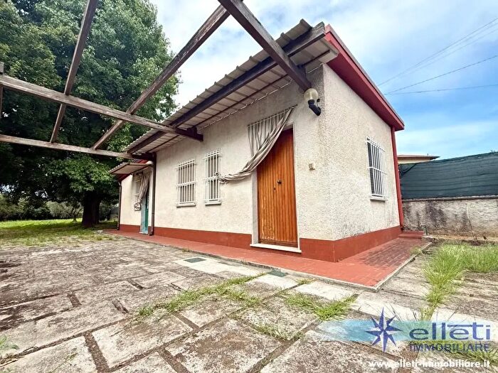 Casa bilocale in vendita in Ione Mare Via SalvettiVia Sa, Massa