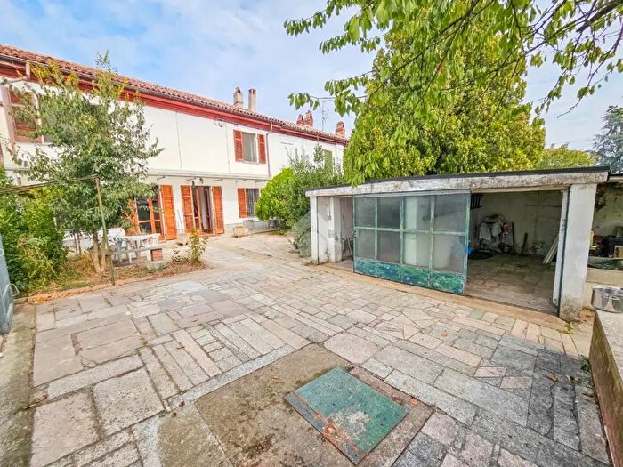 Casa con 5 locali in vendita in Via della Stortigliona, Alessandria
