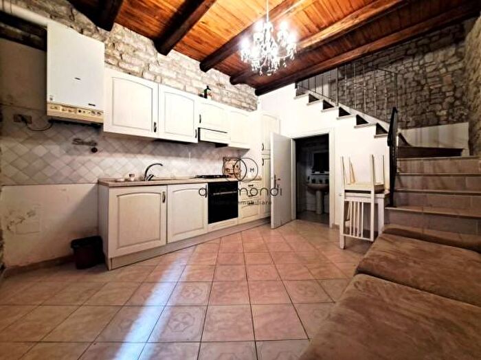 Appartamento bilocale in vendita in Corso Giuseppe Mazzini, Spoleto