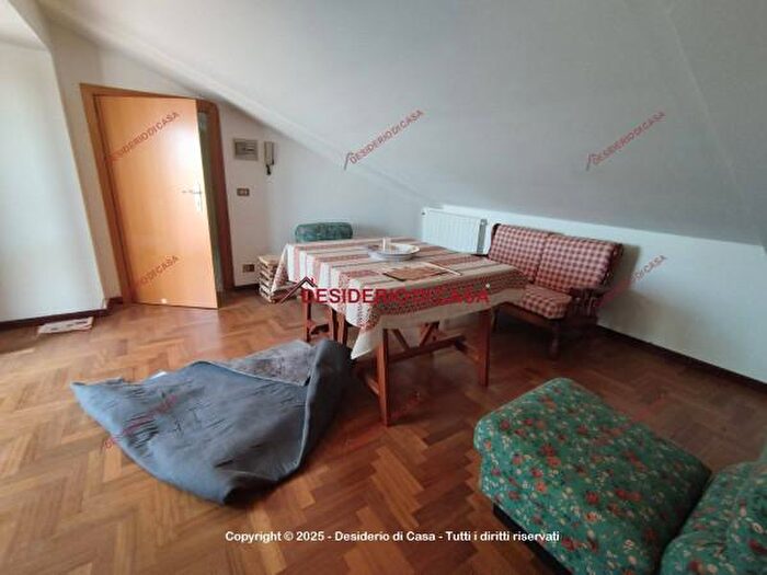 Appartamento trilocale in vendita in Viale Paolo Borsellino, Geraci Siculo