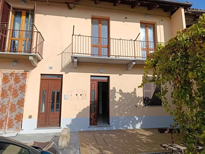Appartamento quadrilocale in affitto in Asti