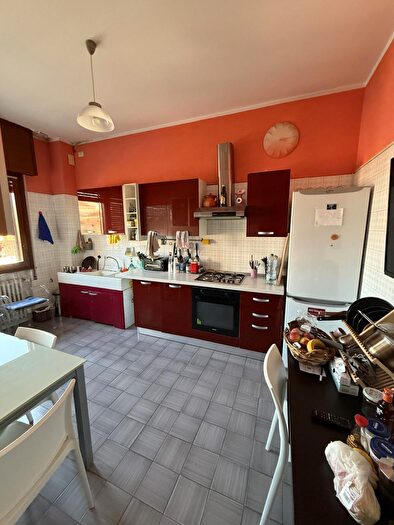 Appartamento con 5 locali in vendita in VLe Mentana, Parma