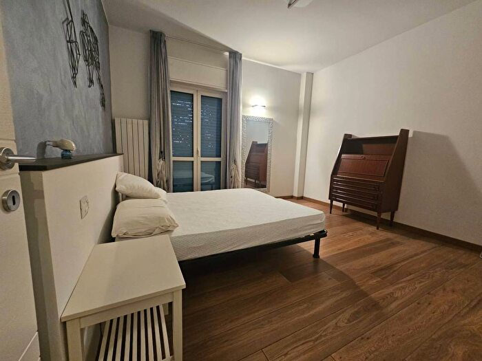 Appartamento trilocale in affitto in Via del Gesù, Centro, Opera