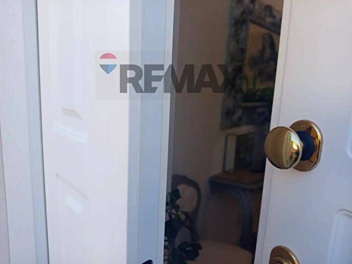 Appartamento con 8 locali in vendita in Piombino