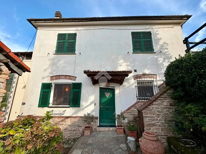 Casa con 7 locali in vendita in Via S Felice, Genova
