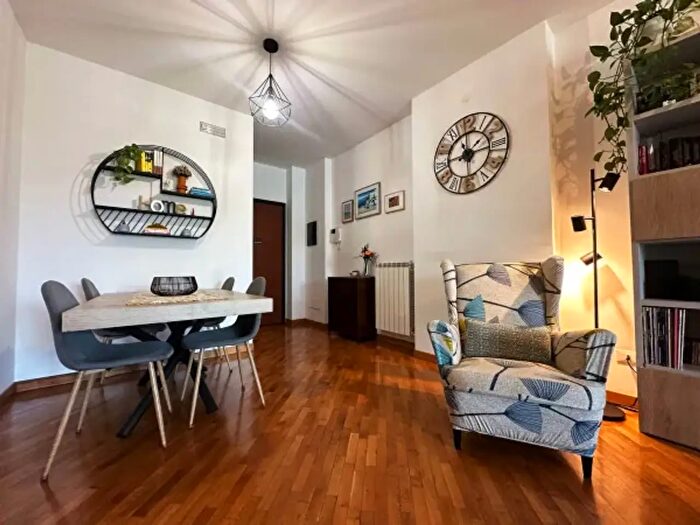 Appartamento trilocale in vendita in Via Eneide, Roma