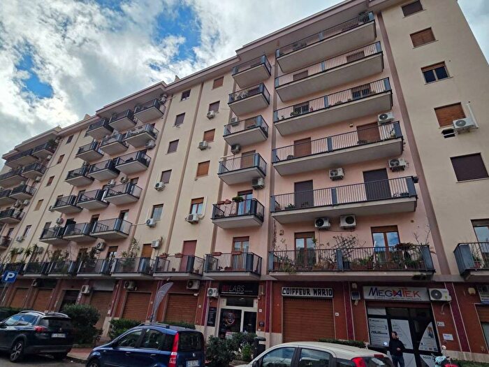 Appartamento quadrilocale in affitto in Via Principe di Palagonia, Giotto Galilei Palagonia, Palermo