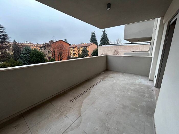 Appartamento trilocale in affitto in Via Ettore Nadalini, Mazzini Fossolo, Bologna