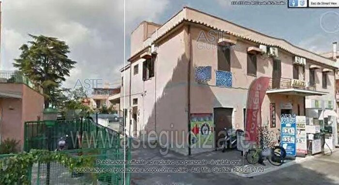 Appartamento trilocale in vendita in Via del Casale di San Basilio, Roma