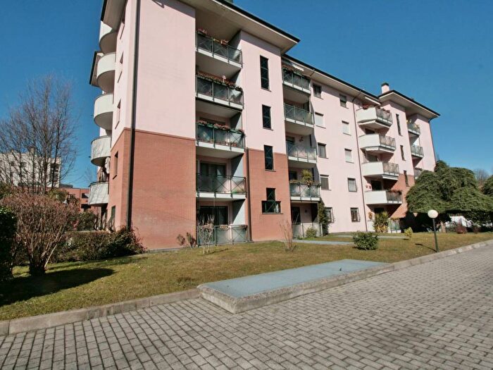 Appartamento bilocale in affitto in Via Giuseppe Dossetti, Centro, San Donato Milanese