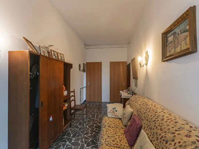 Casa con 8 locali in vendita in Via Mario Stangolini, San Pietro In Casale
