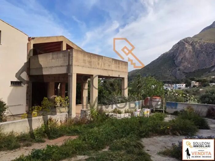 Casa con 5 locali in vendita in San Vito Lo Capo