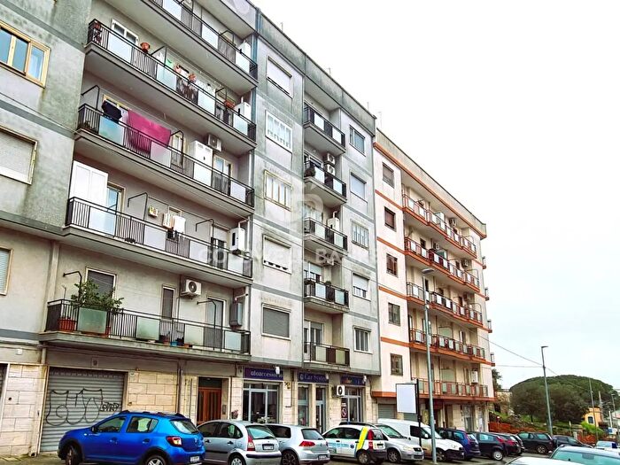 Appartamento con 6 locali in vendita in Corso dei Mille, Martina Franca