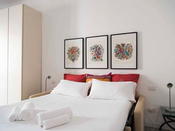 Appartamento in affitto in Via Vigevano, Navigli Darsena, Milano