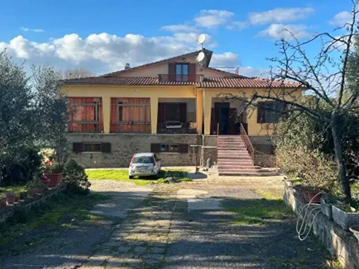 Casa con 6 locali in vendita in Via Prati Lunghi, Canale Monterano