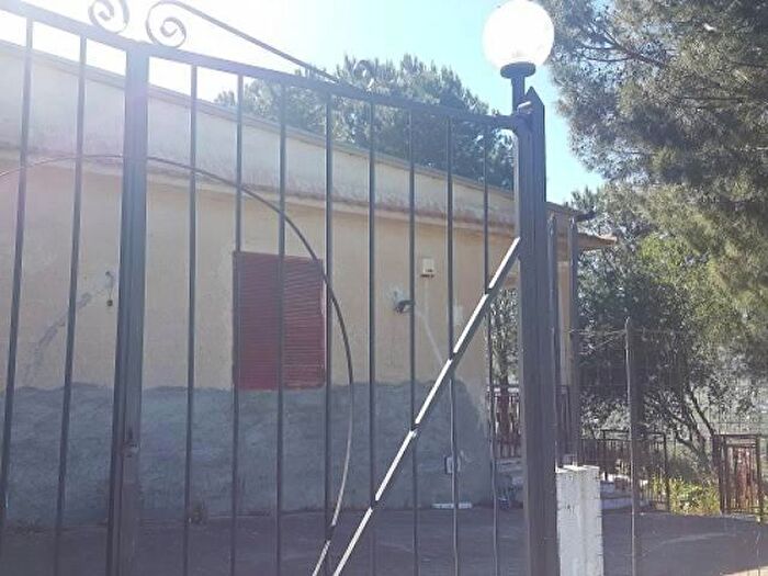 Casa bilocale in vendita in Via del Sole Cda Feotto, Misilmeri