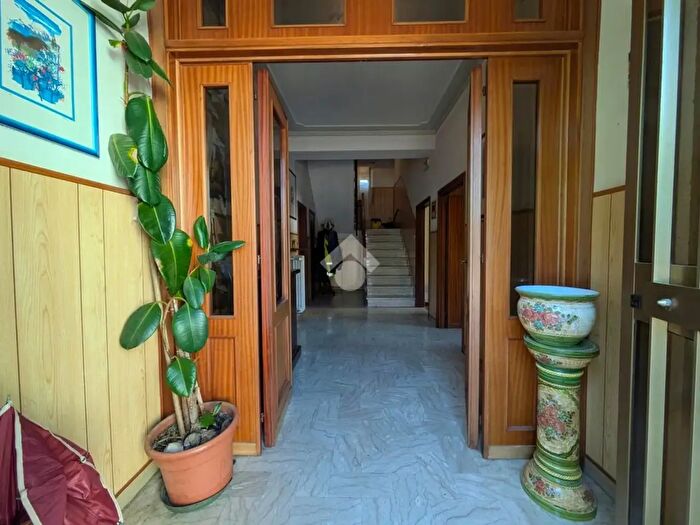 Casa con 6 locali in vendita in Via Goffredo Belisari, Perugia