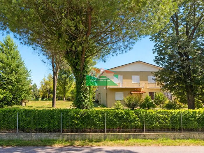Casa con 8 locali in vendita in Via del Bordone, Ravenna