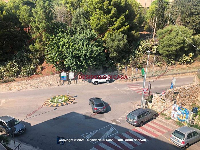 Appartamento bilocale in affitto in Via B, Centro, Cefalù