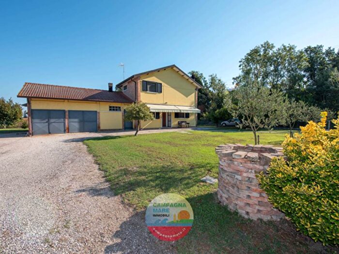 Casa con 5 locali in vendita in Via Biverare, Centro, Mesola